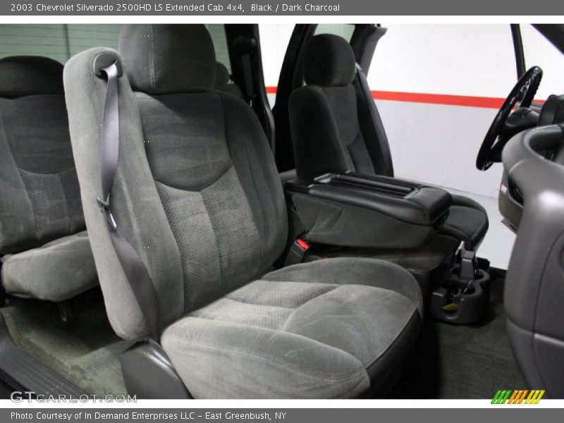 Black / Dark Charcoal 2003 Chevrolet Silverado 2500HD LS Extended Cab 4x4