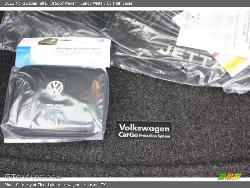 Candy White / Cornsilk Beige 2013 Volkswagen Jetta TDI SportWagen