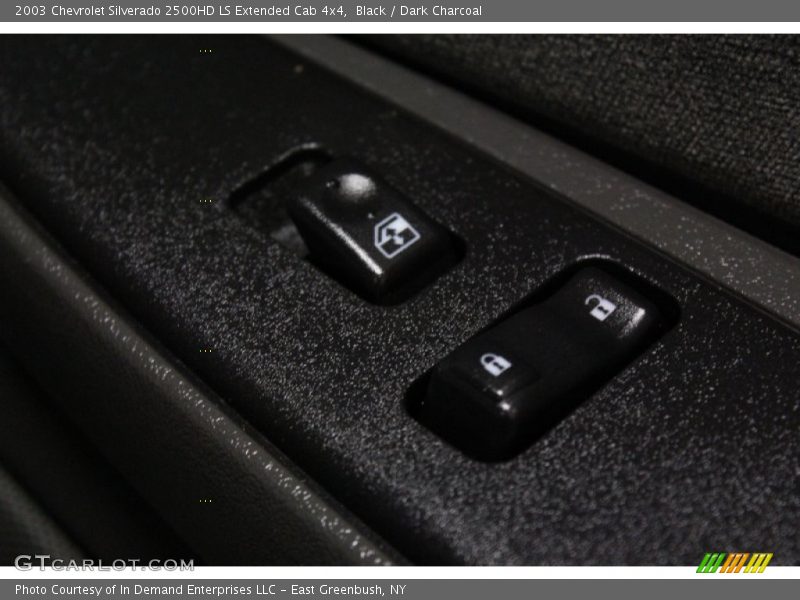 Black / Dark Charcoal 2003 Chevrolet Silverado 2500HD LS Extended Cab 4x4