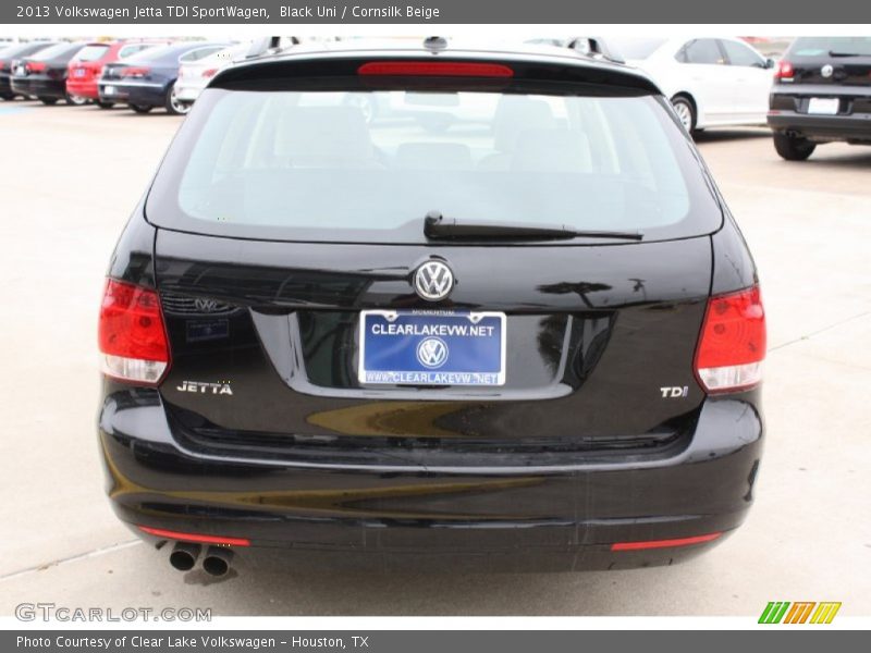 Black Uni / Cornsilk Beige 2013 Volkswagen Jetta TDI SportWagen