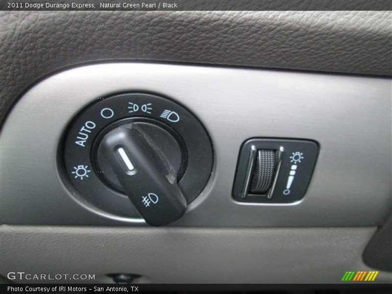 Natural Green Pearl / Black 2011 Dodge Durango Express
