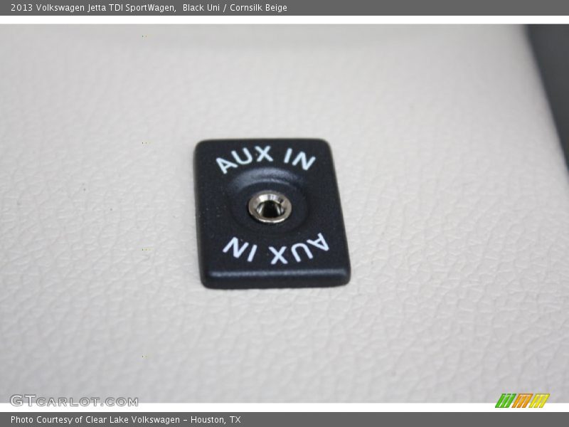 Black Uni / Cornsilk Beige 2013 Volkswagen Jetta TDI SportWagen