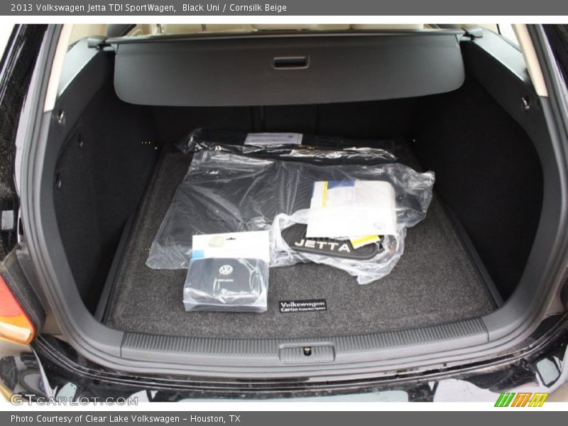 Black Uni / Cornsilk Beige 2013 Volkswagen Jetta TDI SportWagen