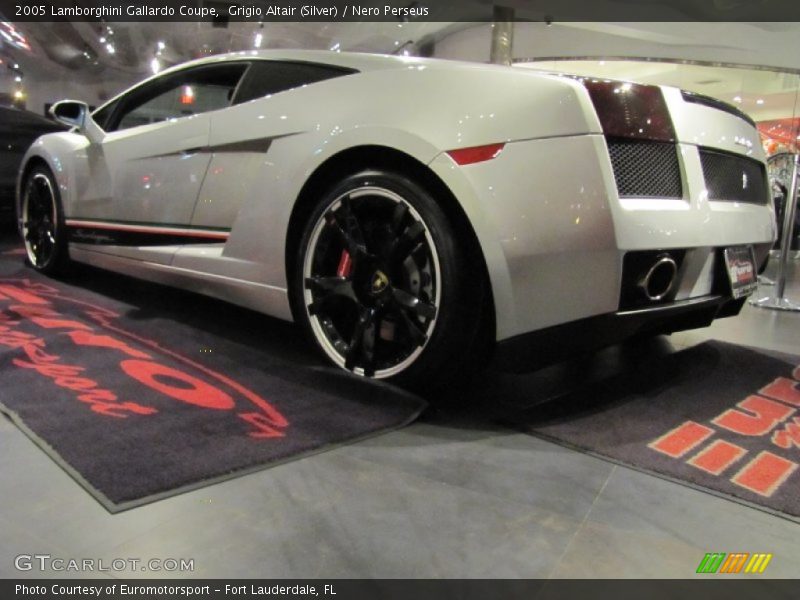 Grigio Altair (Silver) / Nero Perseus 2005 Lamborghini Gallardo Coupe