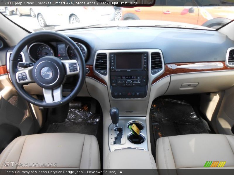 Stone White / Black/Light Frost Beige 2011 Jeep Grand Cherokee Limited 4x4