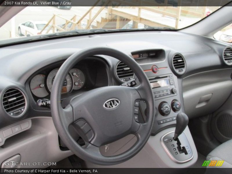 Dashboard of 2007 Rondo LX