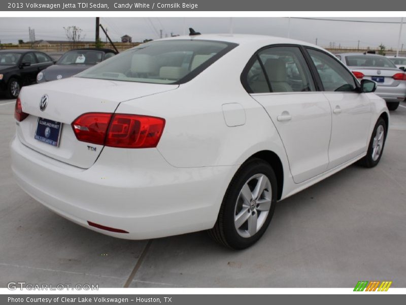 Candy White / Cornsilk Beige 2013 Volkswagen Jetta TDI Sedan