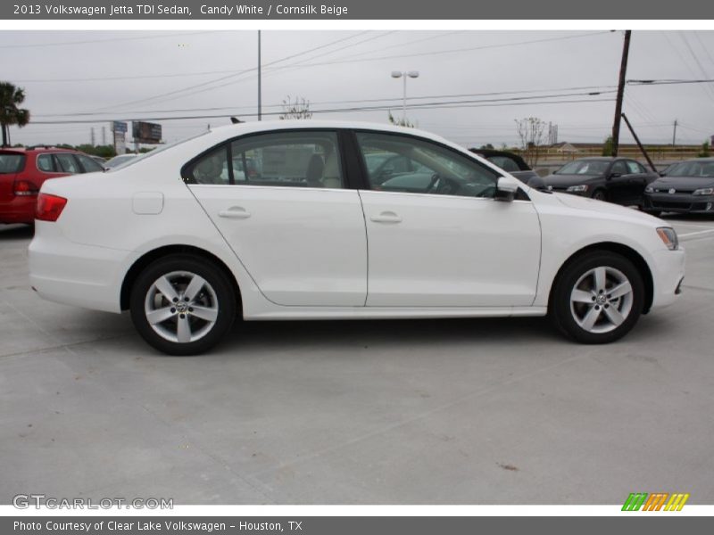 Candy White / Cornsilk Beige 2013 Volkswagen Jetta TDI Sedan