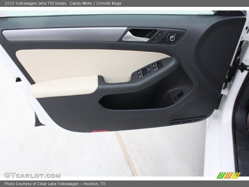 Candy White / Cornsilk Beige 2013 Volkswagen Jetta TDI Sedan