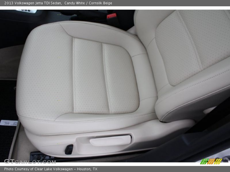 Candy White / Cornsilk Beige 2013 Volkswagen Jetta TDI Sedan