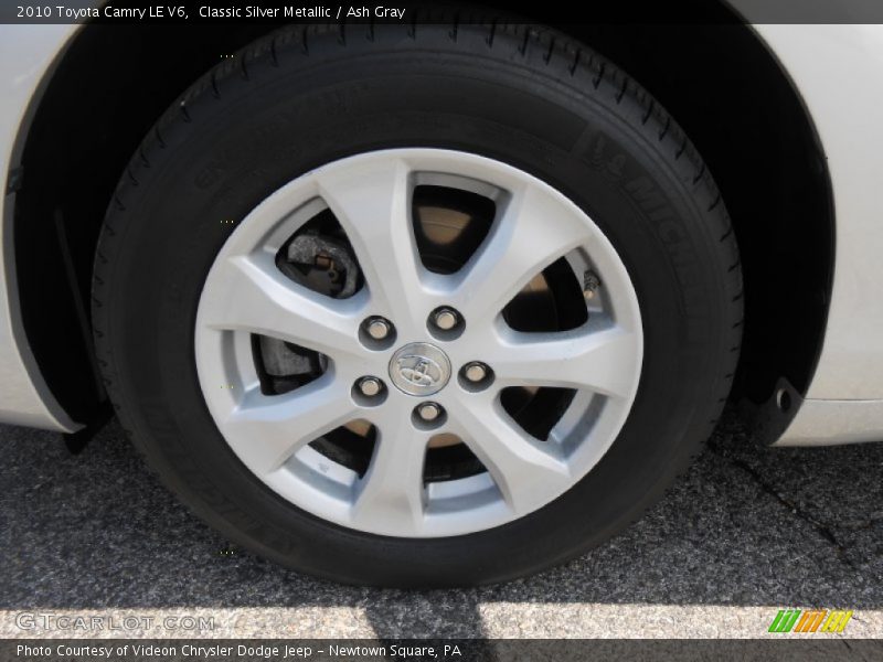 Classic Silver Metallic / Ash Gray 2010 Toyota Camry LE V6