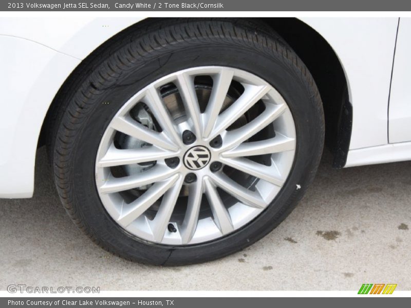 Candy White / 2 Tone Black/Cornsilk 2013 Volkswagen Jetta SEL Sedan