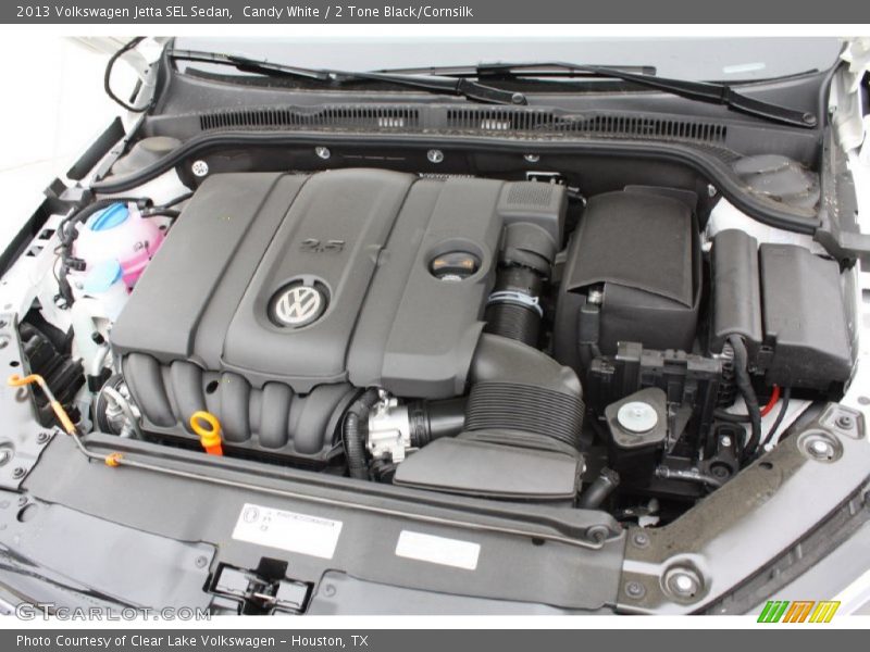 Candy White / 2 Tone Black/Cornsilk 2013 Volkswagen Jetta SEL Sedan