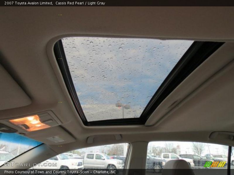 Cassis Red Pearl / Light Gray 2007 Toyota Avalon Limited