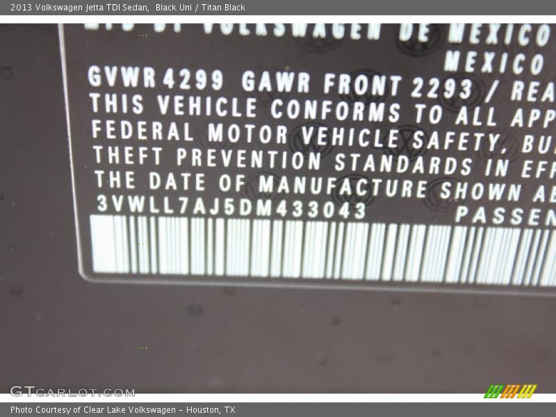 Black Uni / Titan Black 2013 Volkswagen Jetta TDI Sedan