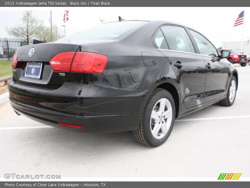 Black Uni / Titan Black 2013 Volkswagen Jetta TDI Sedan