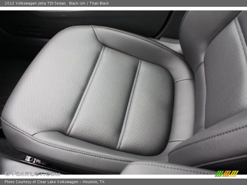 Black Uni / Titan Black 2013 Volkswagen Jetta TDI Sedan