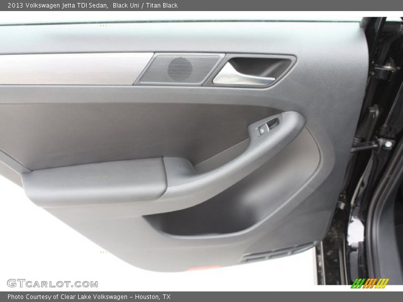 Black Uni / Titan Black 2013 Volkswagen Jetta TDI Sedan