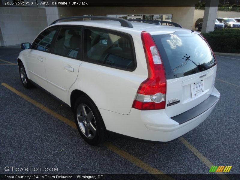 Ice White / Off-Black 2005 Volvo V50 T5 AWD