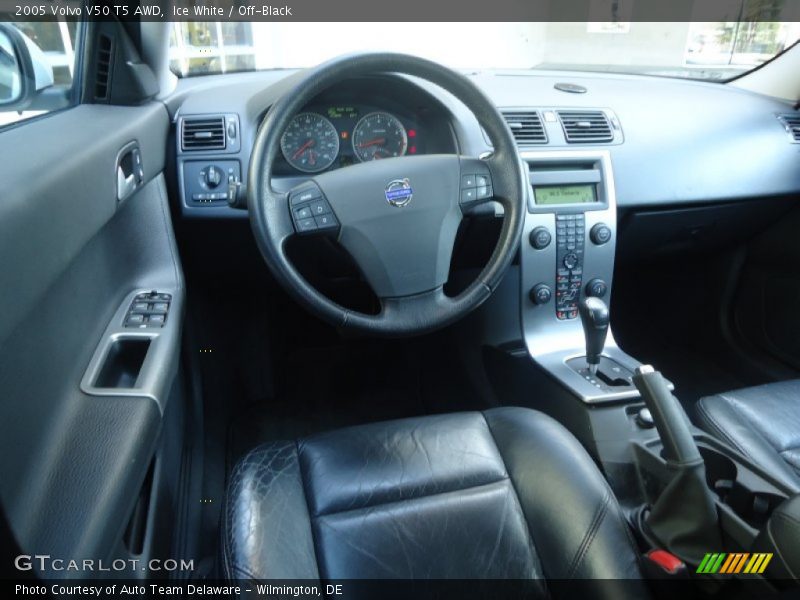 Ice White / Off-Black 2005 Volvo V50 T5 AWD