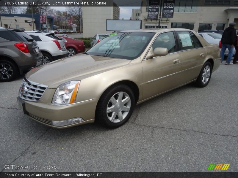 Light Cashmere Metallic / Shale 2006 Cadillac DTS Luxury