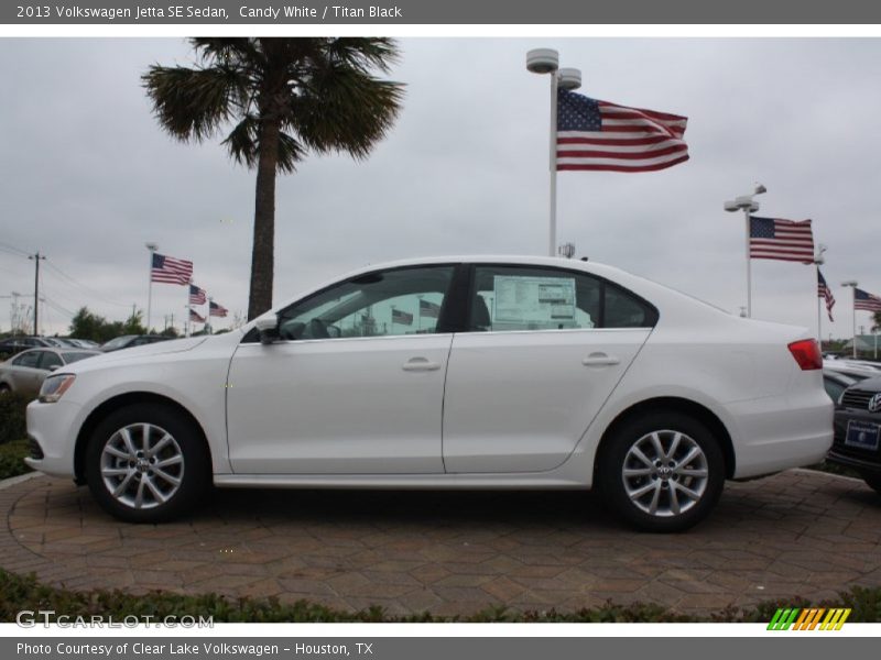 Candy White / Titan Black 2013 Volkswagen Jetta SE Sedan