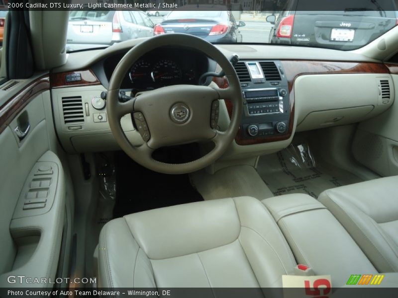 Light Cashmere Metallic / Shale 2006 Cadillac DTS Luxury