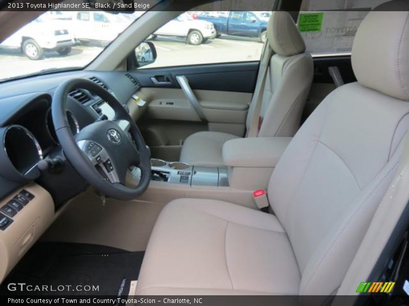  2013 Highlander SE Sand Beige Interior