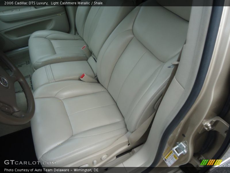 Light Cashmere Metallic / Shale 2006 Cadillac DTS Luxury