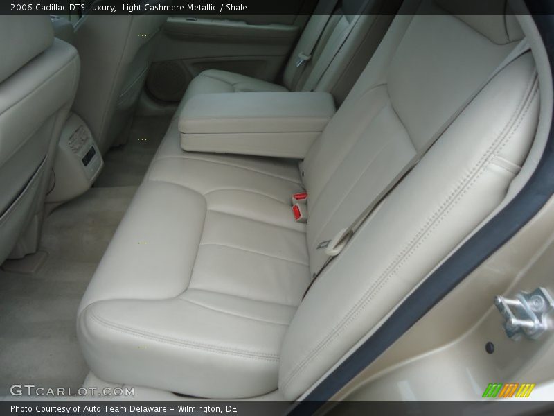 Light Cashmere Metallic / Shale 2006 Cadillac DTS Luxury