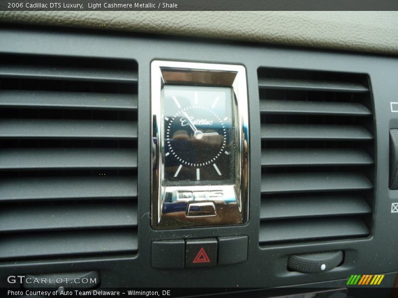 Light Cashmere Metallic / Shale 2006 Cadillac DTS Luxury