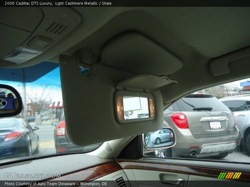 Light Cashmere Metallic / Shale 2006 Cadillac DTS Luxury