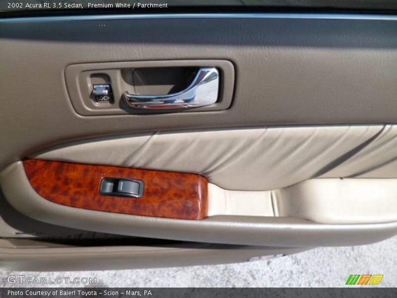 Premium White / Parchment 2002 Acura RL 3.5 Sedan