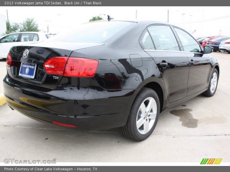 Black Uni / Titan Black 2013 Volkswagen Jetta TDI Sedan