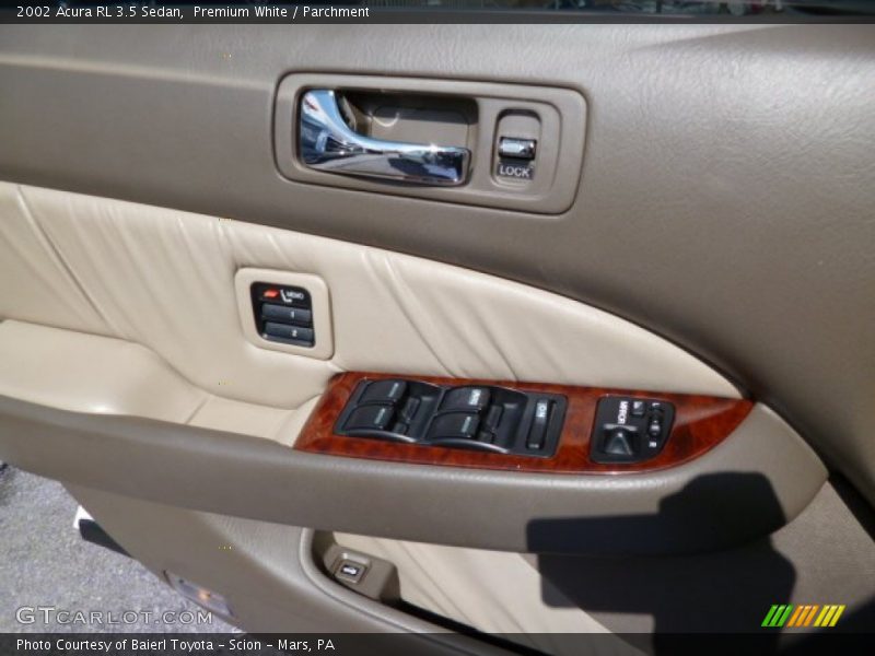 Premium White / Parchment 2002 Acura RL 3.5 Sedan