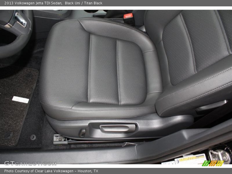 Black Uni / Titan Black 2013 Volkswagen Jetta TDI Sedan