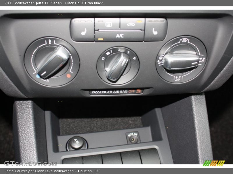 Black Uni / Titan Black 2013 Volkswagen Jetta TDI Sedan