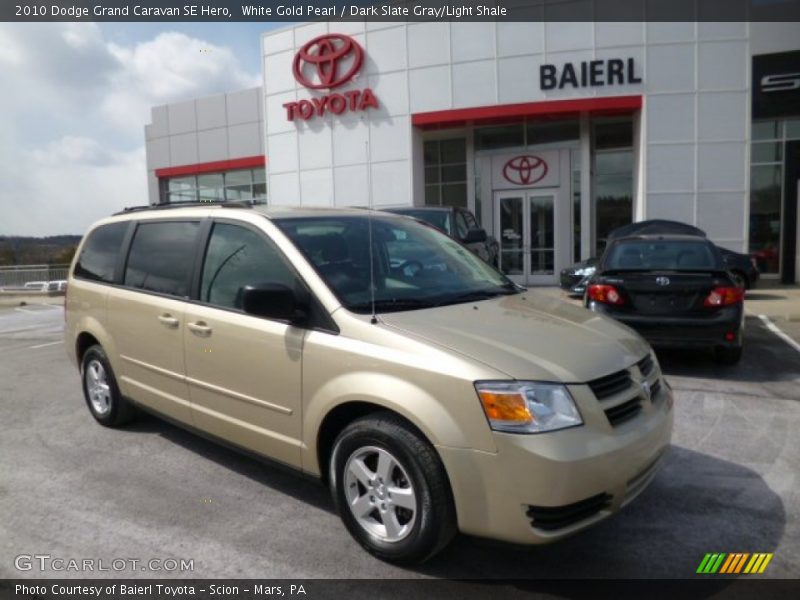 White Gold Pearl / Dark Slate Gray/Light Shale 2010 Dodge Grand Caravan SE Hero