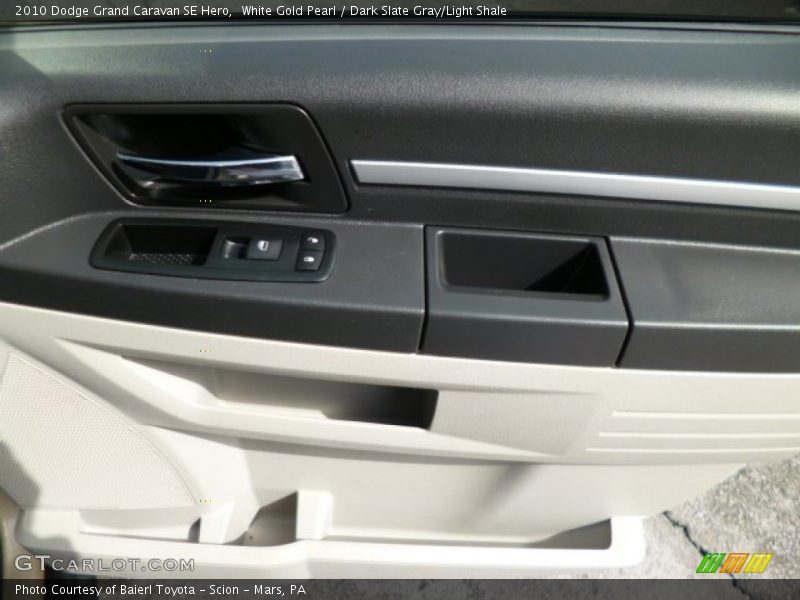 White Gold Pearl / Dark Slate Gray/Light Shale 2010 Dodge Grand Caravan SE Hero