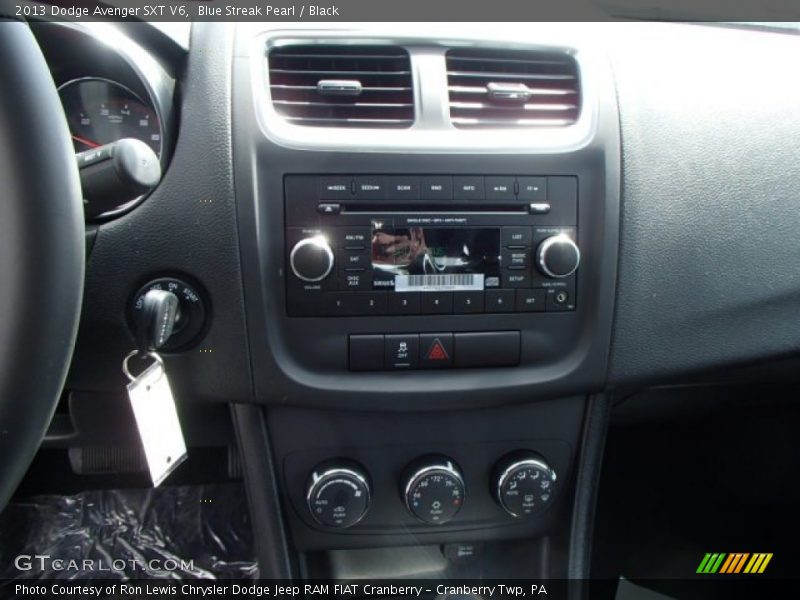 Blue Streak Pearl / Black 2013 Dodge Avenger SXT V6