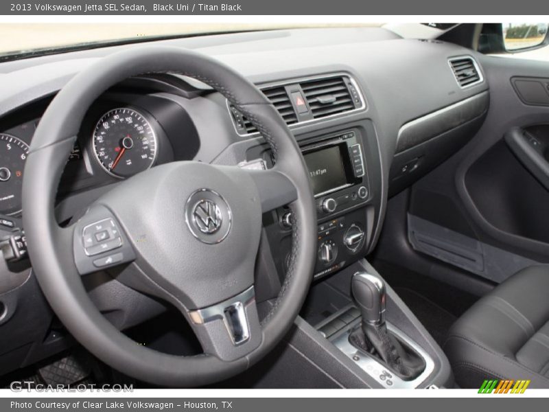 Black Uni / Titan Black 2013 Volkswagen Jetta SEL Sedan