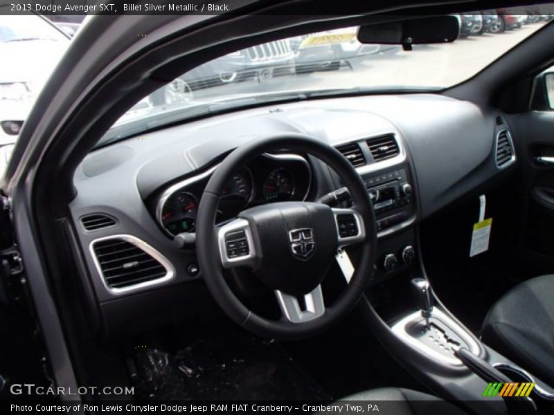 Billet Silver Metallic / Black 2013 Dodge Avenger SXT