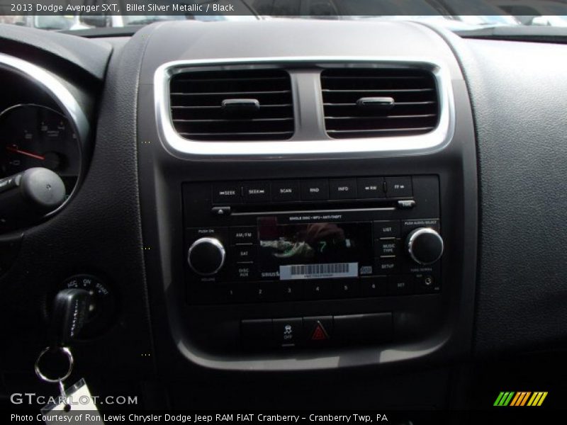 Billet Silver Metallic / Black 2013 Dodge Avenger SXT