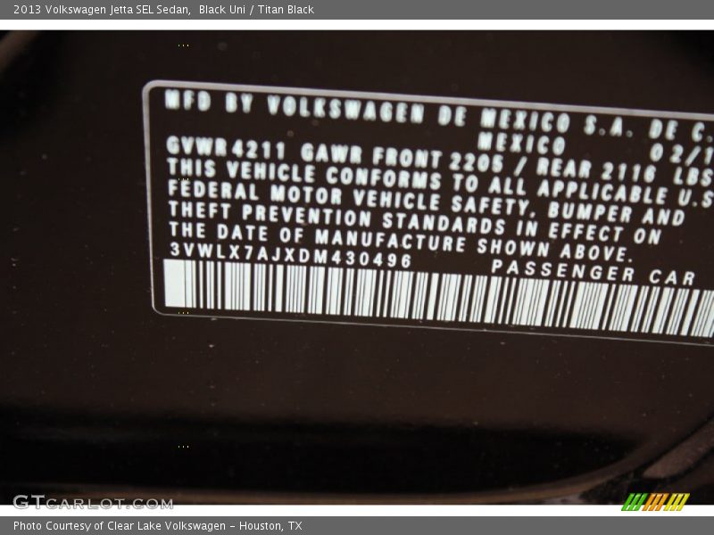 Black Uni / Titan Black 2013 Volkswagen Jetta SEL Sedan