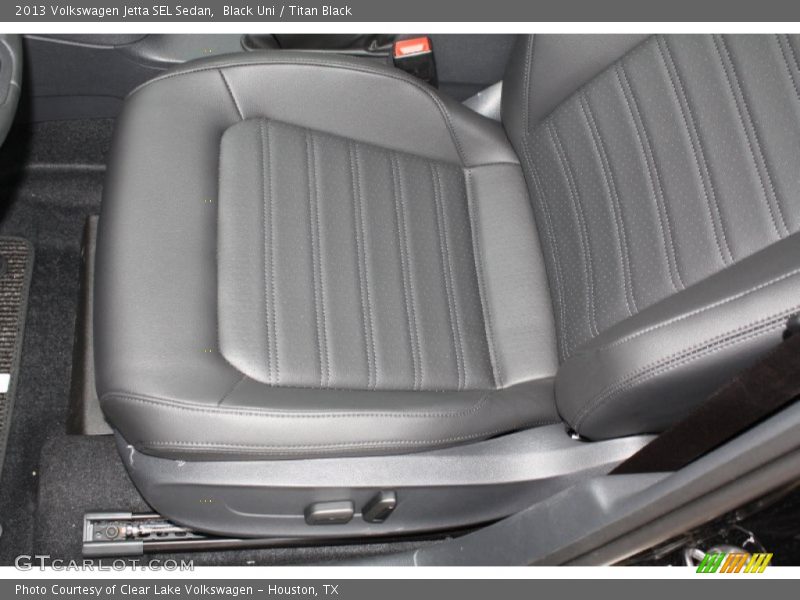 Black Uni / Titan Black 2013 Volkswagen Jetta SEL Sedan