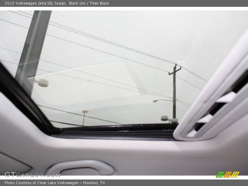 Black Uni / Titan Black 2013 Volkswagen Jetta SEL Sedan