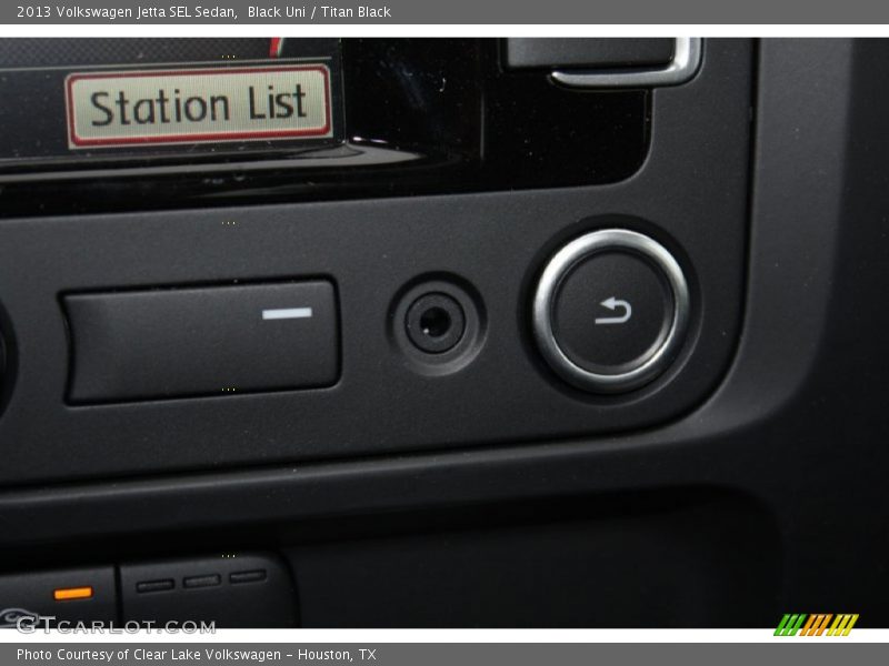 Black Uni / Titan Black 2013 Volkswagen Jetta SEL Sedan