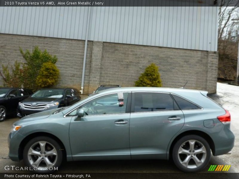 Aloe Green Metallic / Ivory 2010 Toyota Venza V6 AWD