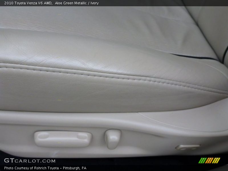 Aloe Green Metallic / Ivory 2010 Toyota Venza V6 AWD