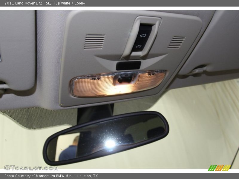 Fuji White / Ebony 2011 Land Rover LR2 HSE